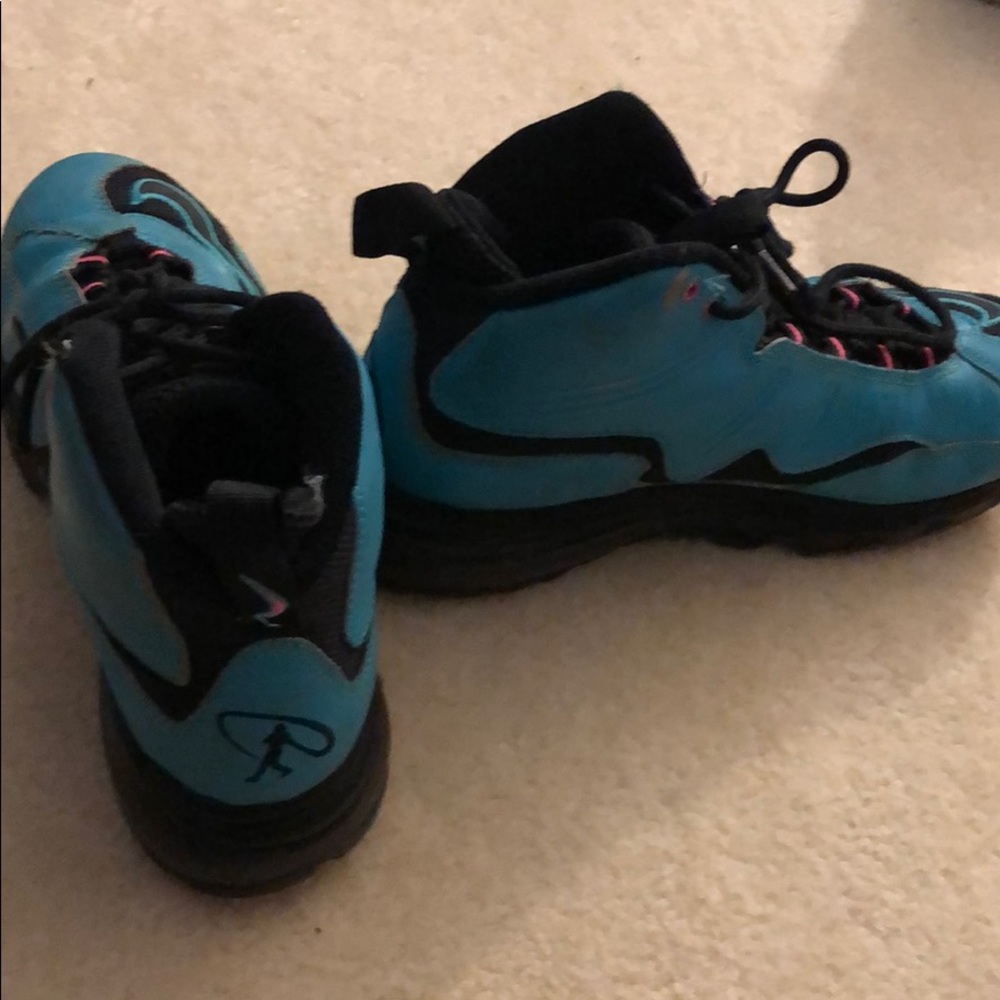 Nike Blue Sneakers - Picture 5 of 7